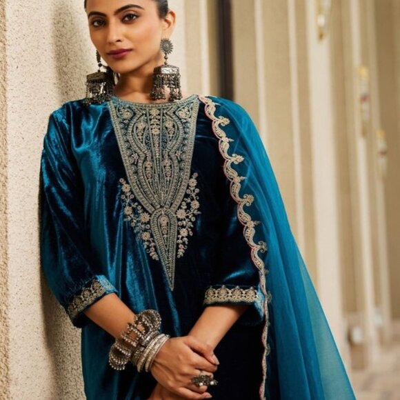 Shivansh Creations Blue Embroidered Kurta Set with Trousers & Dupatta – S–2XL - Picture 1 of 7